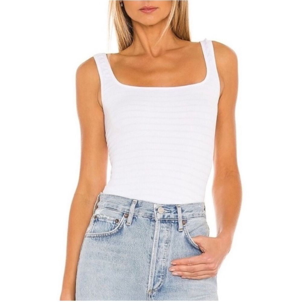 Free People Square One Seamless Cami in White. Size XS/S